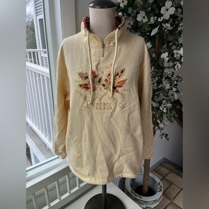 Vintage Cityscape Quebec, Canada Embroidered Pullover Sweatshirt, Size M